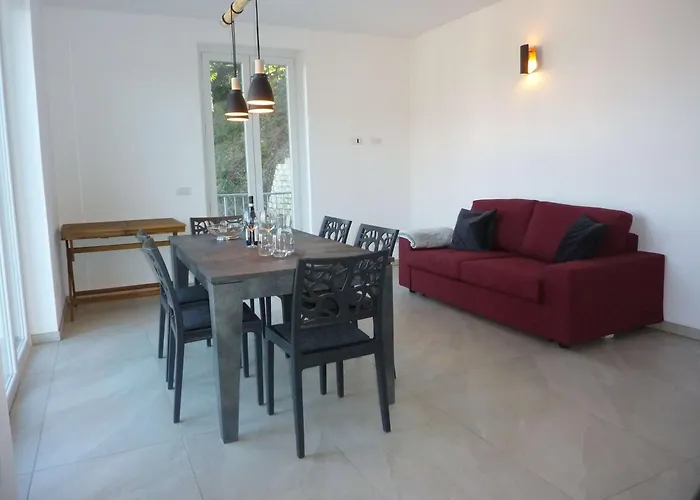 Apartment Casa Delle Palme Porto Valtravaglia